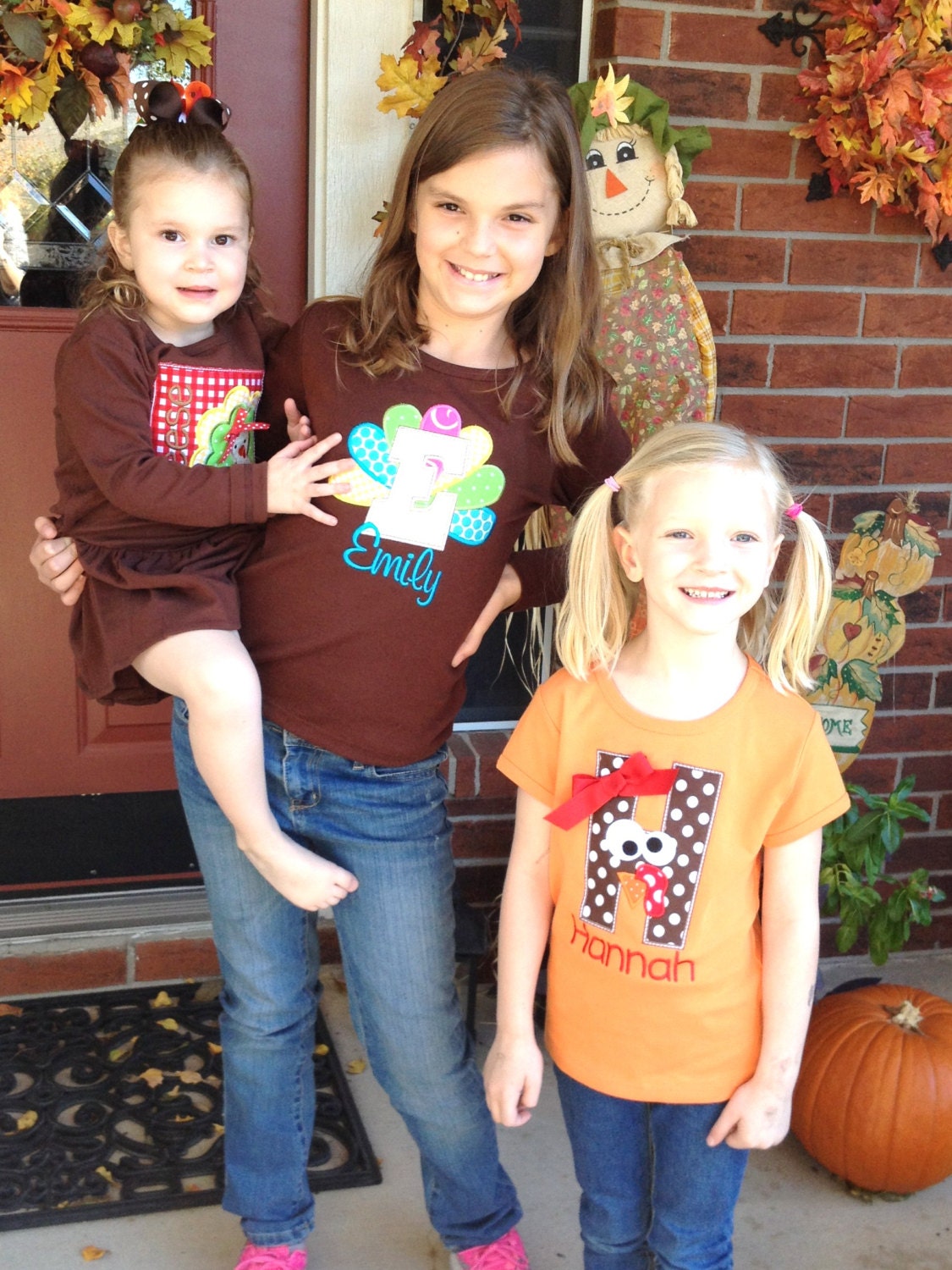 Thankgiving Turkey Initial appliqué tee, Girls Thanksgiving Turkey Tshirt, Girls Turkey Tshirt, Girls Thanksgiving Tshirt
